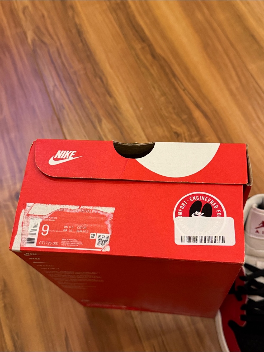 Nike Women’s Jordan Red, Black & White High-Top Sneakers Size 9 - Picture 4 of 4